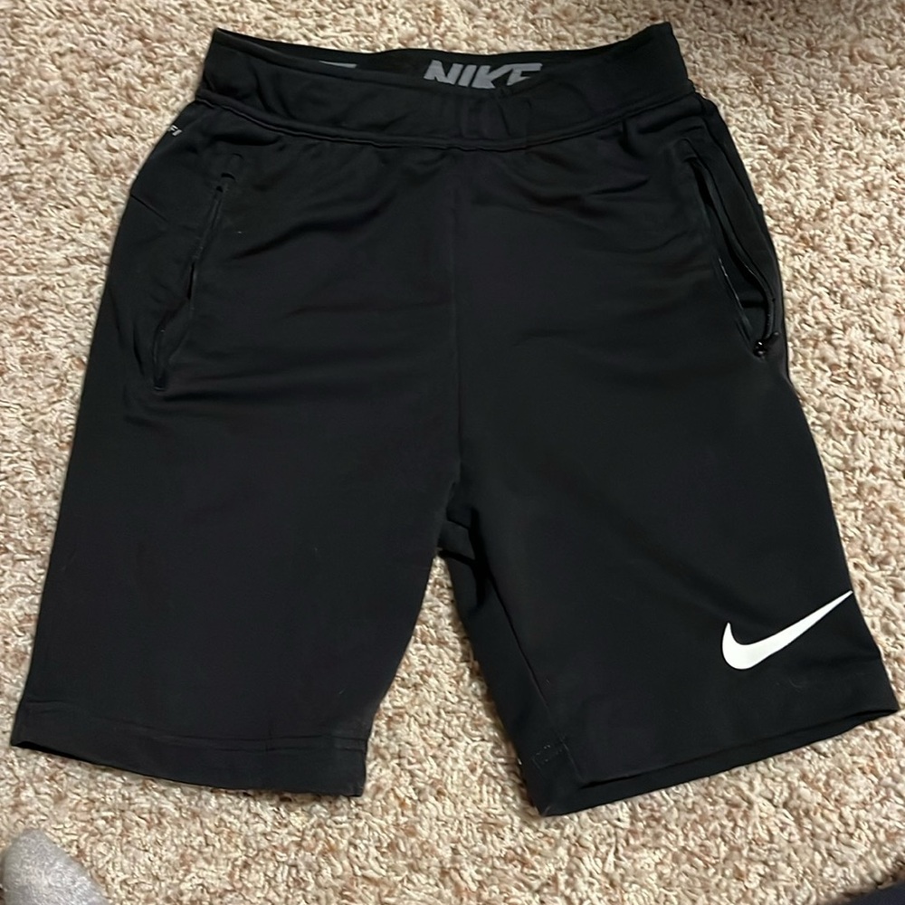 Black Nike shorts